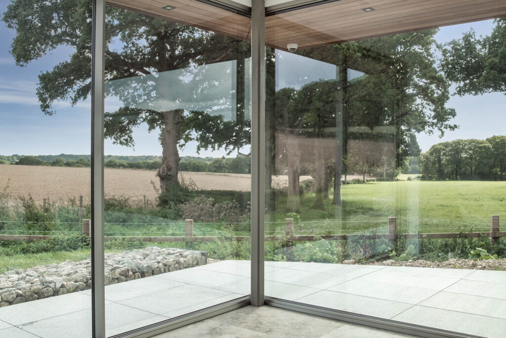 Minima’s frameless sliding doors