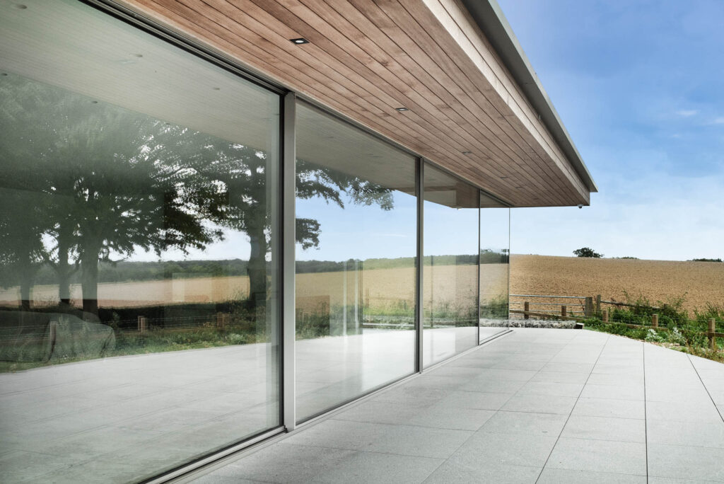 Minima’s frameless sliding doors