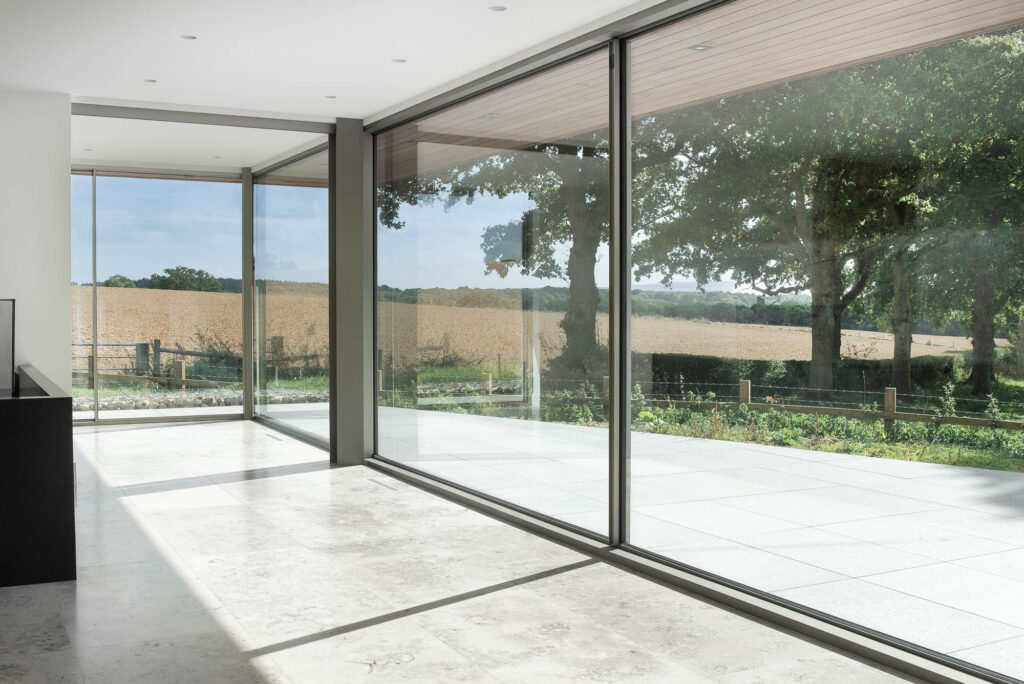 Minima’s frameless sliding doors