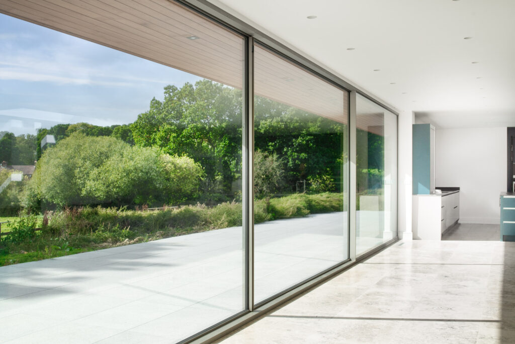 Minima’s frameless sliding doors